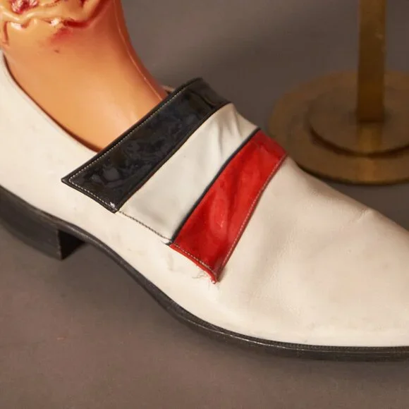 Late 60s Early 70s Stetson White Red and Black Slip On Men’s Shoes